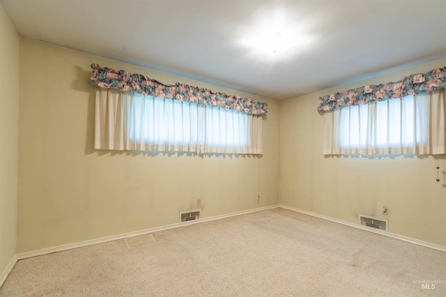 904 Lewis St, Moscow, ID 83843 - carpeted spare room featuring baseboards