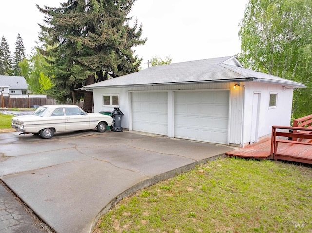904 Lewis St, Moscow, ID 83843 - view of detached garage