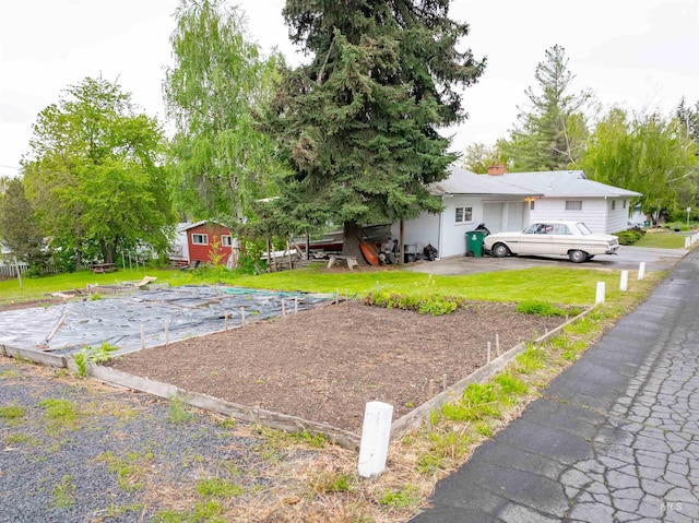904 Lewis St, Moscow, ID 83843 - view of grassy yard
