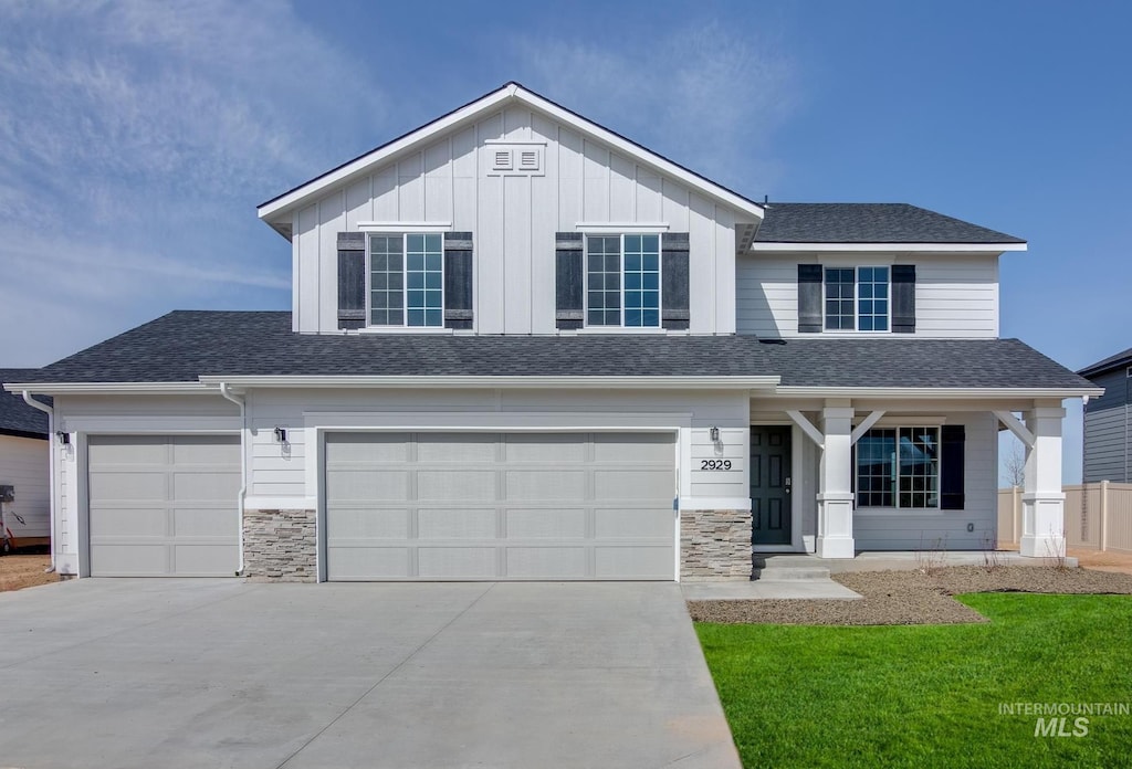 view of front of home with a garage