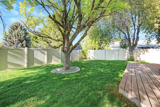 426 Carriage Ln, Twin Falls, ID 83301 - view of yard with a deck
