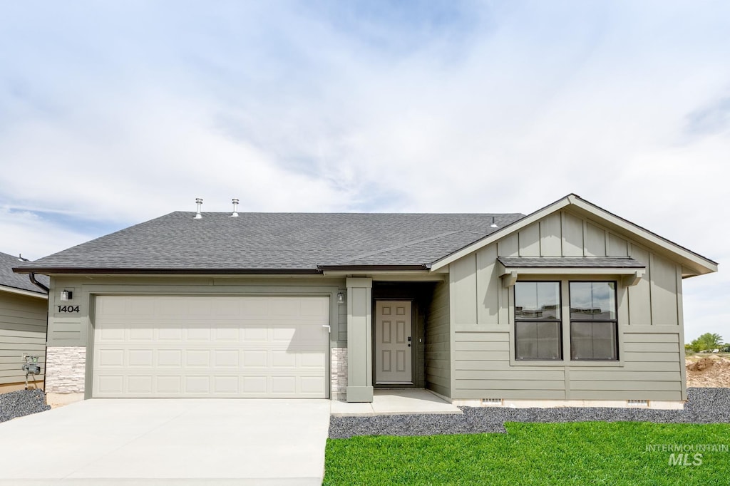 1404 N Coltsfoot Ave, Kuna, ID 83634 - ranch-style home featuring driveway, an attached garage, board and batten siding, roof with shingles, and crawl space