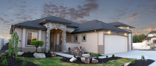 view of front facade featuring a garage