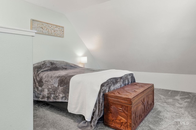 1406 Libby St, Clarkston, WA 99403 - carpeted bedroom featuring vaulted ceiling