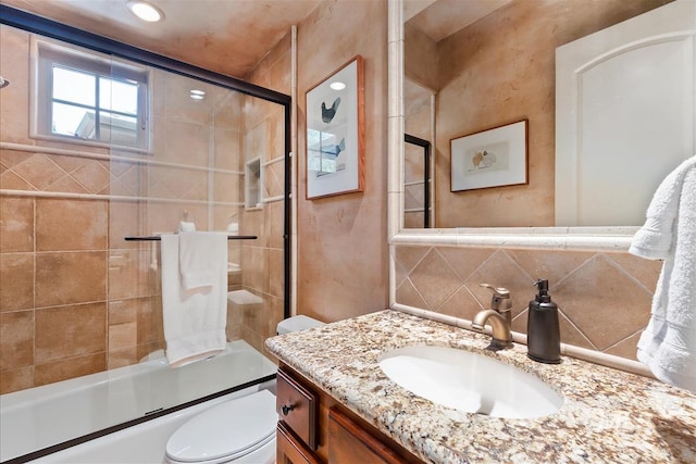 215 W Riverbridge Ln, Eagle, ID 83616 - full bath with vanity, enclosed tub / shower combo, and backsplash