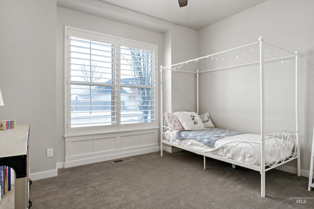 bedroom with carpet flooring and ceiling fan