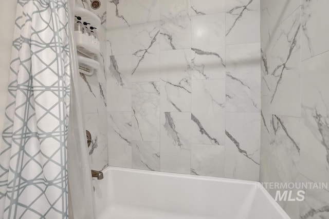 1930 Poplar Ave, Twin Falls, ID 83301 - bathroom featuring shower / bath combo