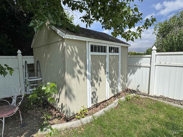 1128 30th St, Lewiston, ID 83501 - view of shed featuring fence