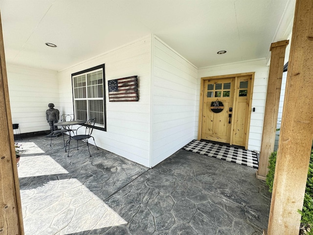 1128 30th St, Lewiston, ID 83501 - view of exterior entry featuring a porch