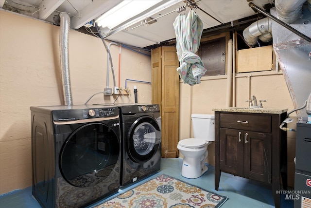 1806 N 28th St, Boise, ID 83703 - laundry area with washing machine and dryer