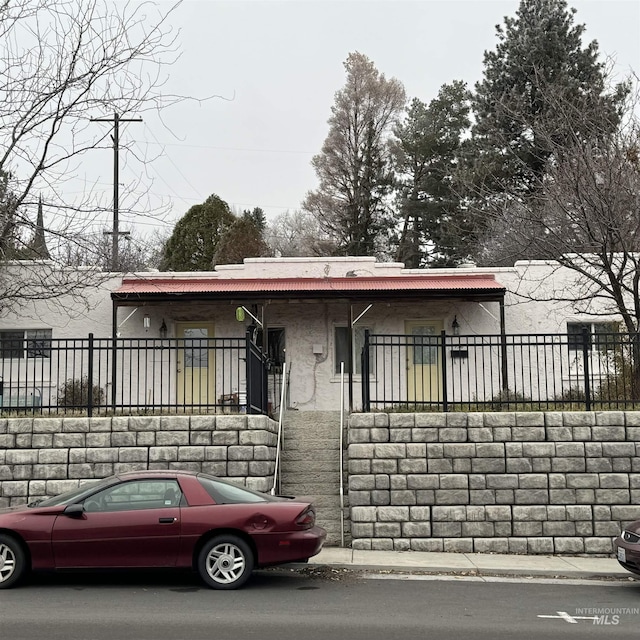 view of front of home