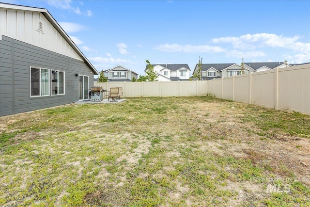 5144 W W Grand Rapids Dr, Meridian, ID 83646 - view of yard with a patio area and a residential view