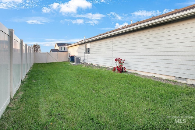 811 Pronghorn Dr, Twin Falls, ID 83301 - view of yard featuring cooling unit