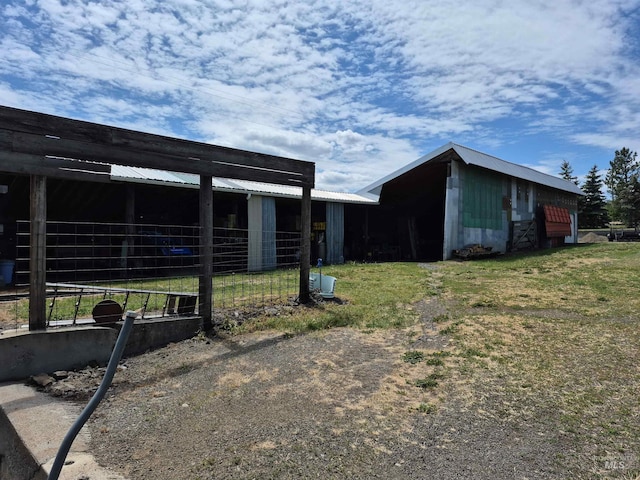 802 Foster Ave, Cottonwood, ID 83522 - view of yard featuring an outdoor structure
