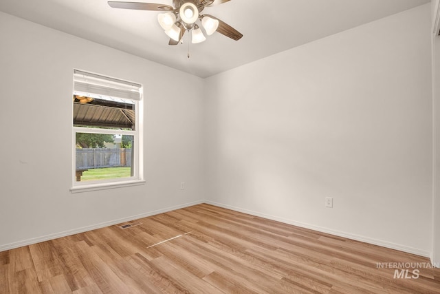 1522 Dana St, Twin Falls, ID 83301 - unfurnished room with light wood-style flooring and ceiling fan