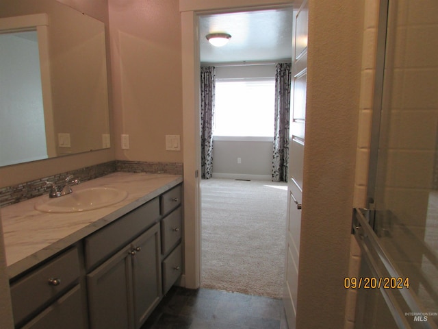 bathroom with vanity