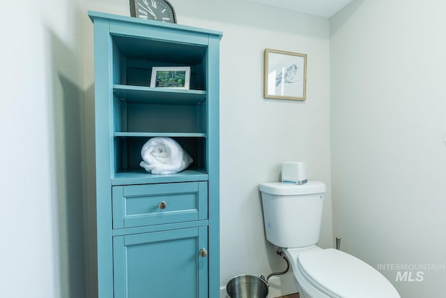 5696 N Kriscliffe, Boise, ID 83704 - bathroom with toilet
