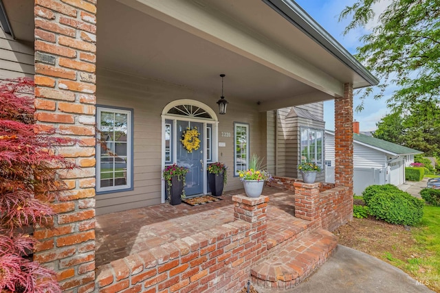 2220 14th St, Lewiston, ID 83501 - view of exterior entry featuring a porch