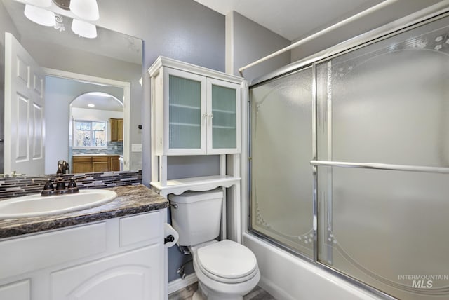 2563 Paintbrush Dr, Twin Falls, ID 83301 - bathroom featuring vanity and enclosed tub / shower combo