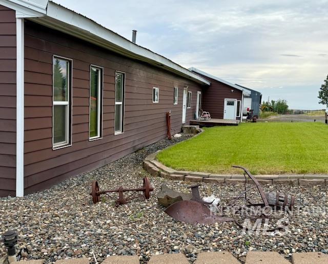 908 Pine St, Anatone, WA 99401 - back of property featuring a yard