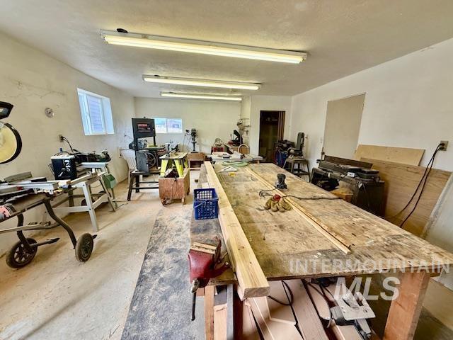 908 Pine St, Anatone, WA 99401 - view of dining room
