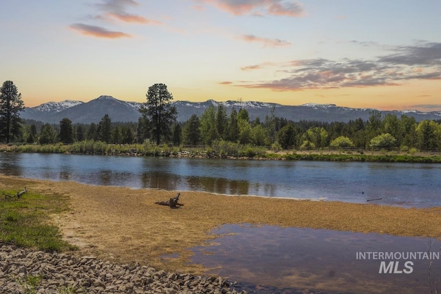 L10B1 Warren Dr, Cascade, ID 83611