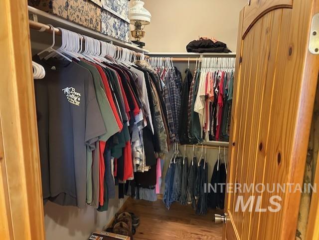 1621 Doumecq Rd, Cottonwood, ID 83522 - spacious closet with wood finished floors