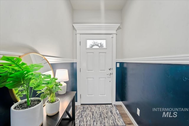 4084 E Esperanto St, Meridian, ID 83642 - foyer featuring baseboards and wood finished floors