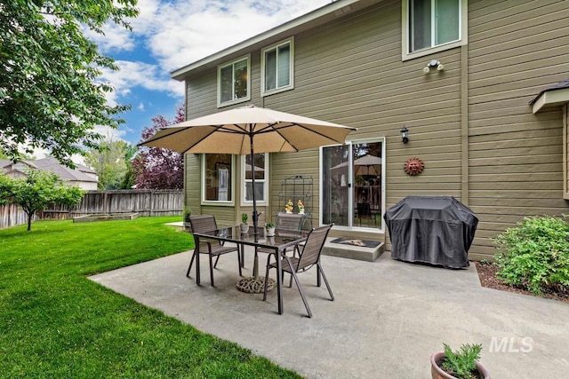 992 N Pinnacle, Eagle, ID 83616 - view of patio / terrace with area for grilling