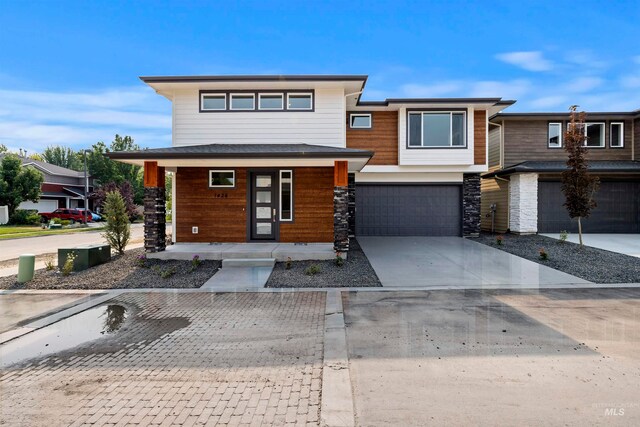 view of front of house featuring a garage