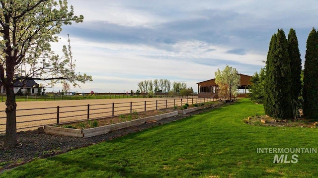 7600 W Ledgerwood Ln, Meridian, ID 83646 - view of yard featuring a garden and fence