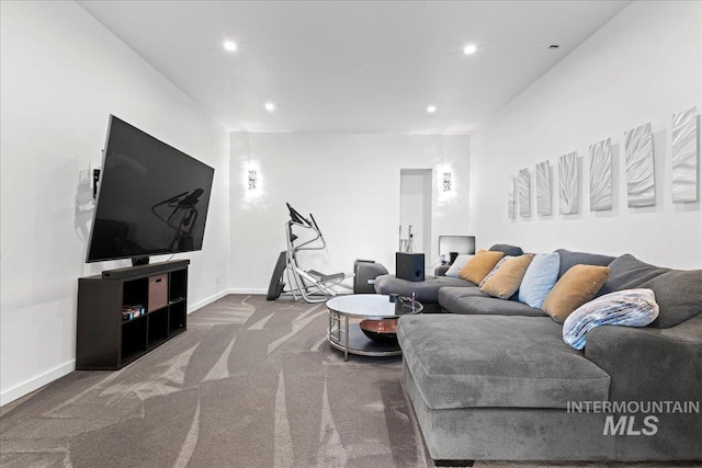 3492 E Heartleaf Dr, Boise, ID 83716 - carpeted living room with recessed lighting and baseboards