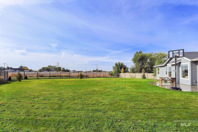 20138 Carbondale Ave, Caldwell, ID 83605 - view of yard featuring a fenced backyard and a patio