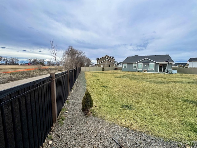 20138 Carbondale Ave, Caldwell, ID 83605 - view of yard featuring a fenced backyard