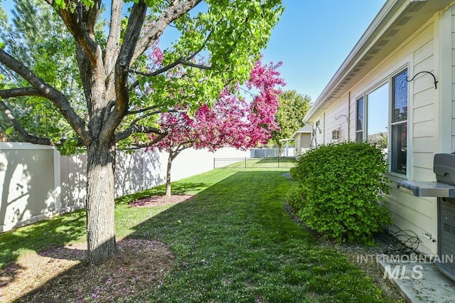 325 S Whisperwood Way, Boise, ID 83709 - view of yard featuring fence