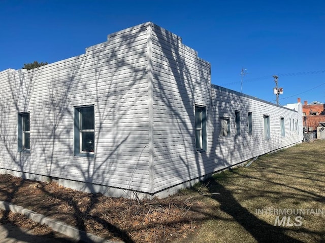 view of home's exterior