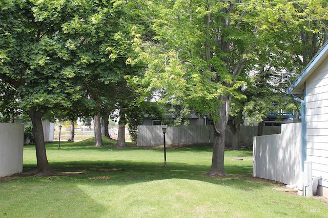 6244 Coach Royale Ln, Boise, ID 83704 - view of yard