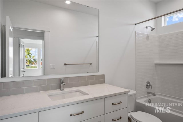 17639 N El Dorado Ave, Nampa, ID 83687 - bathroom with vanity and washtub / shower combination