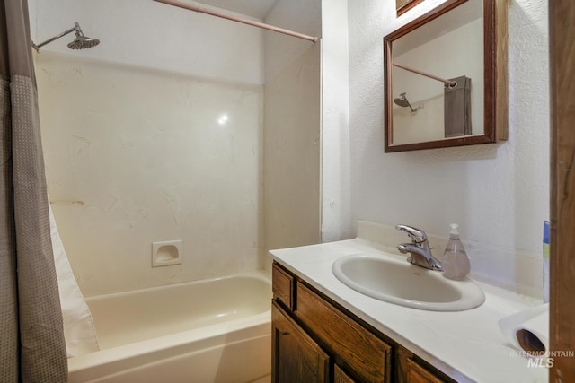 561 3rd Ave N, Twin Falls, ID 83301 - bathroom with shower / tub combo and vanity