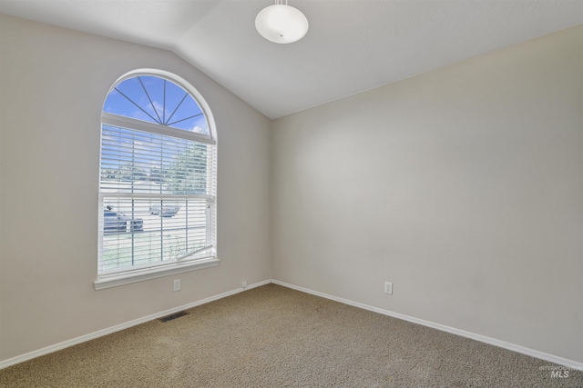 1460 N Pointe Dr, Twin Falls, ID 83301 - empty room featuring plenty of natural light, carpet, and vaulted ceiling