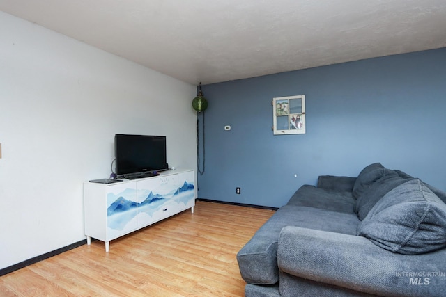 731 W 4th St, Emmett, ID 83617 - living area with wood finished floors