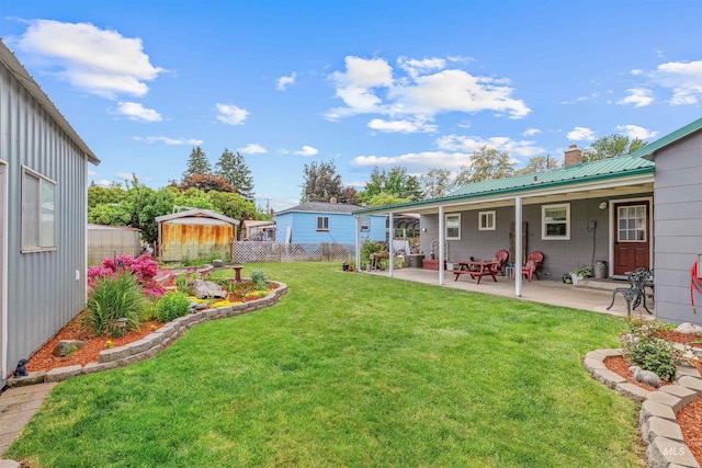 3233 8th St, Lewiston, ID 83501 - view of yard with a patio area