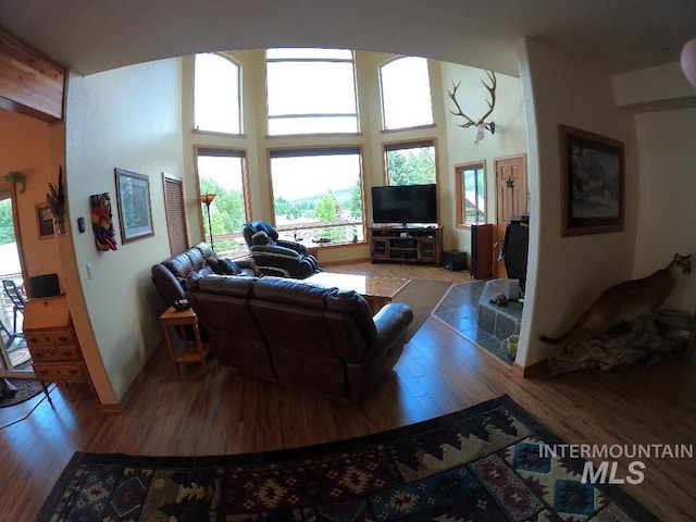 204 S 2nd St, Elk River, ID 83827 - living room with wood finished floors and baseboards