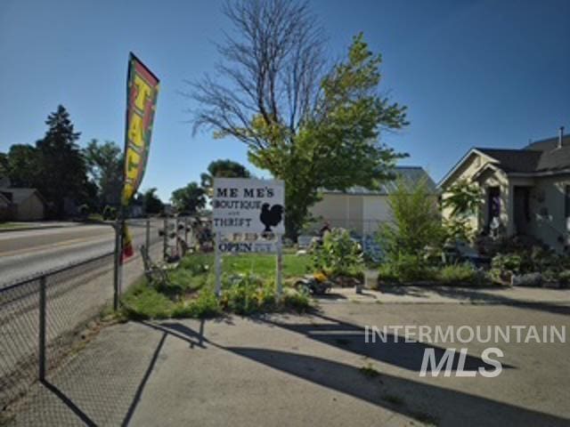 504 E Grove Ave, Parma, ID 83660 - view of asphalt road with sidewalks