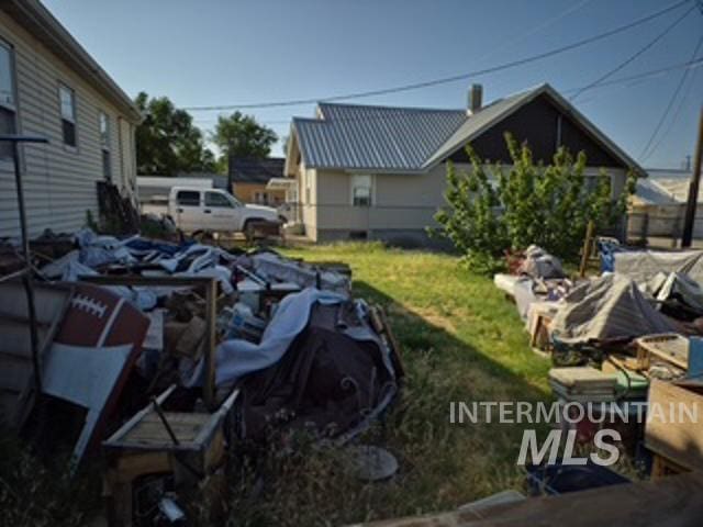 504 E Grove Ave, Parma, ID 83660 - view of grassy yard