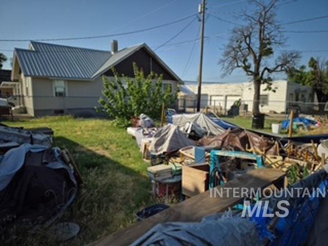504 E Grove Ave, Parma, ID 83660 - view of green lawn
