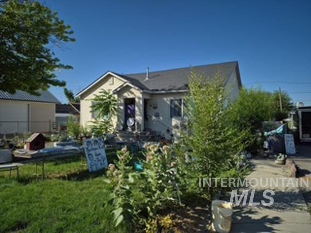504 E Grove Ave, Parma, ID 83660 - view of front of home