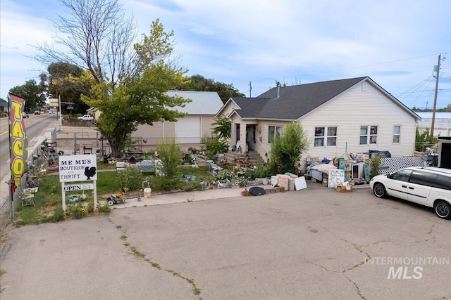 504 E Grove Ave, Parma, ID 83660 - view of front of home