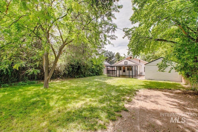 116 S Nectarine St, Nampa, ID 83686 - view of green lawn
