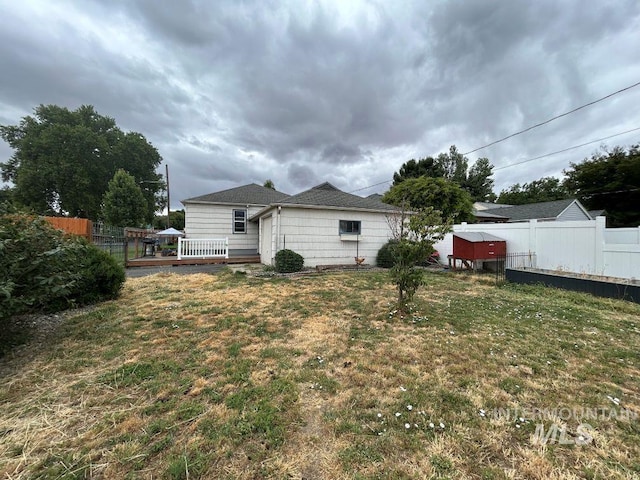 1527 13th Ave, Lewiston, ID 83501 - rear view of house featuring a deck